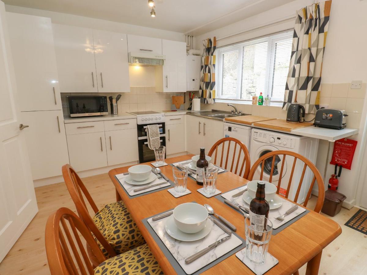 Lynton House * Hebden Bridge