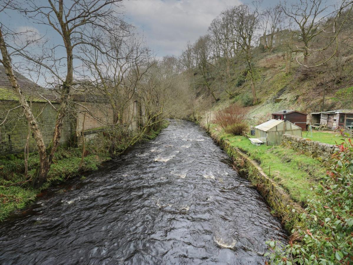 Lynton House * Hebden Bridge